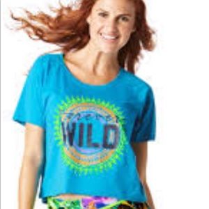 3 for the price of ONE good condition medium womens zumba tops! Bright a 🤩 FUN